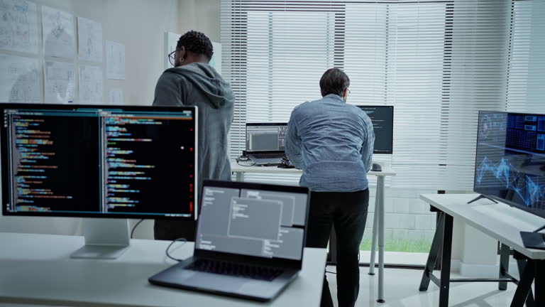 gettyimages-2171175434-640x640